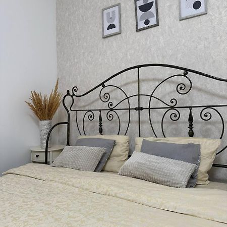 Rynok Square Apartment Lviv Ngoại thất bức ảnh