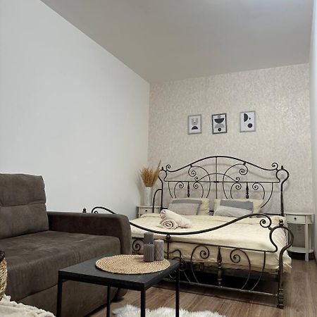 Rynok Square Apartment Lviv Ngoại thất bức ảnh