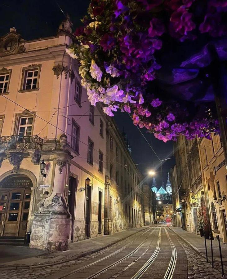 Rynok Square Apartment Lviv Ngoại thất bức ảnh