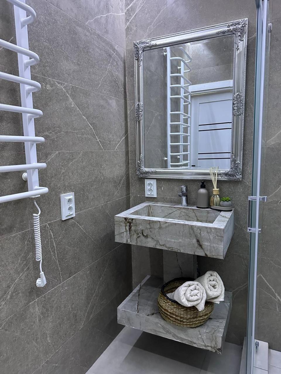 Rynok Square Apartment Lviv Ngoại thất bức ảnh